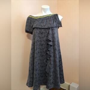Flynow III Grey Lace Neon Yellow Detail Off the Shoulder Lined Dress RARE Small